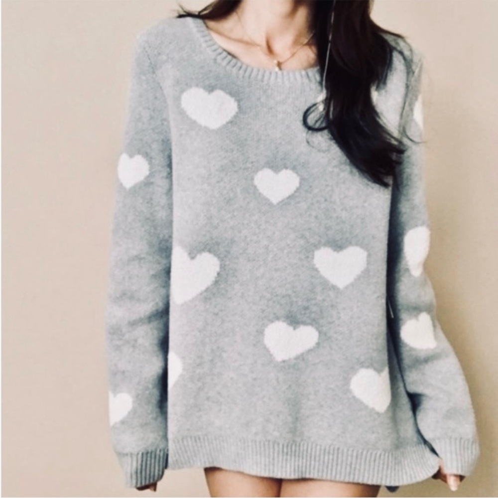 Gray Heart Pattern Sweater - image 1
